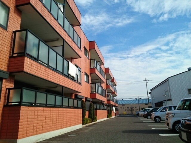 14/20 駐車場