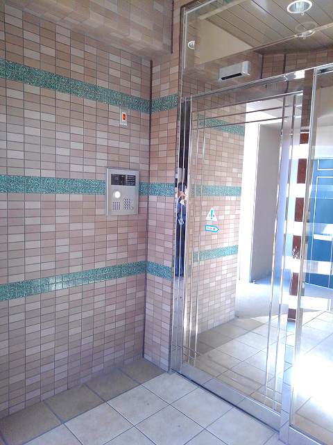 14/20 エントランス