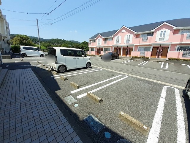 14/20 駐車場