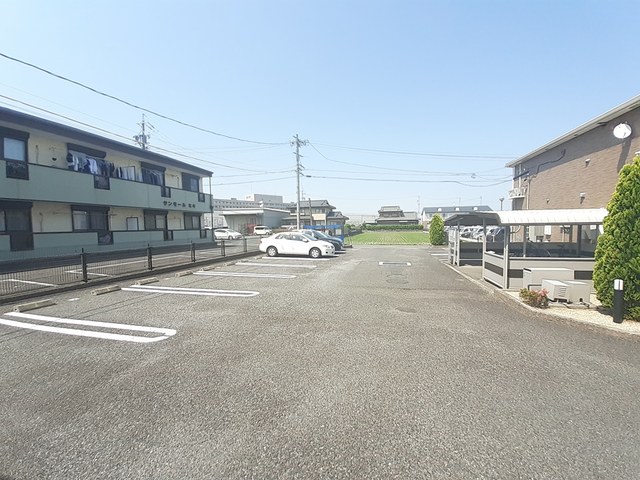 14/22 駐車場