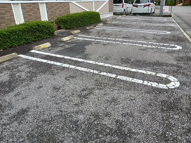 14/20 駐車場