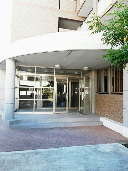 14/22 エントランス