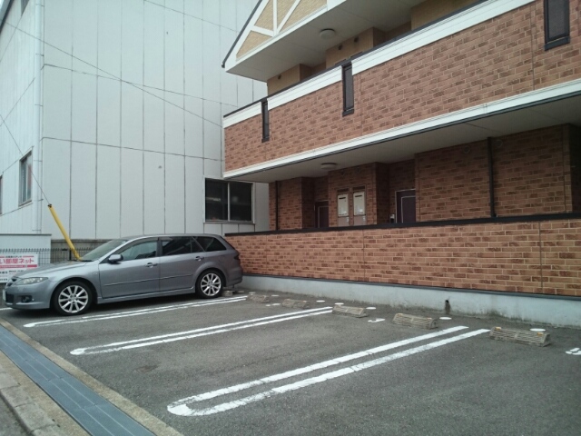 14/20 駐車場