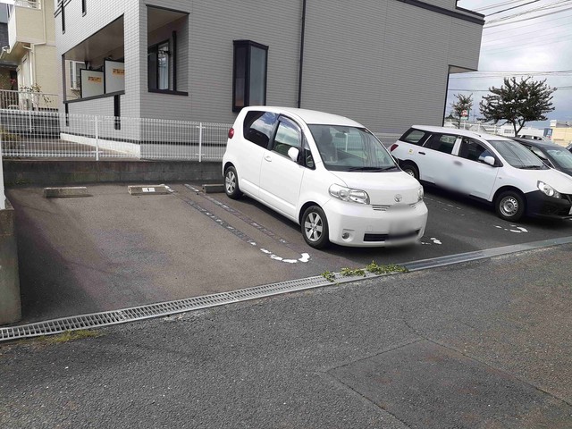14/20 駐車場