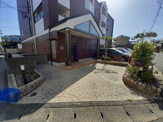 14/24 エントランス