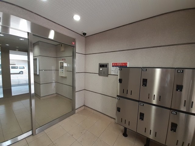 14/22 エントランス