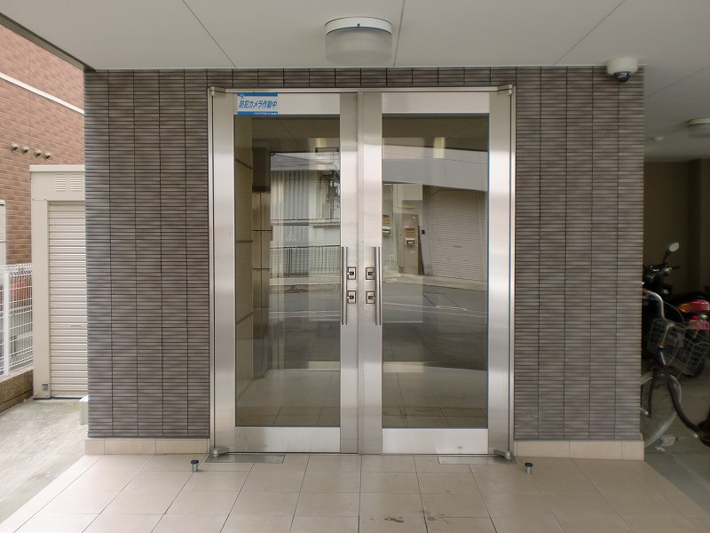 14/21 エントランス