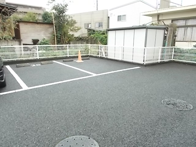 14/20 駐車場