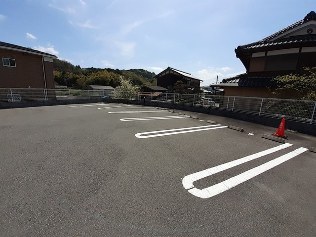 14/20 駐車場