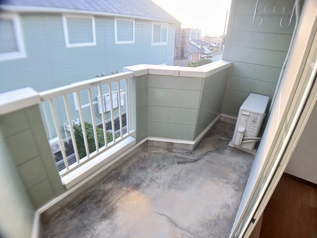 13/20 バルコニー