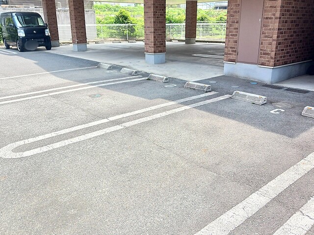 14/20 駐車場