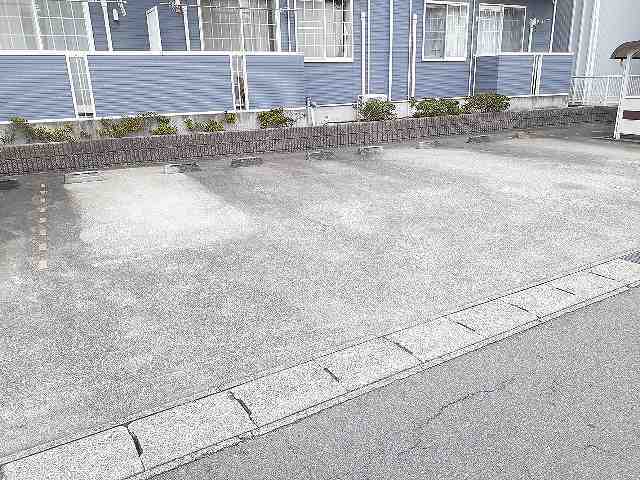 14/20 駐車場