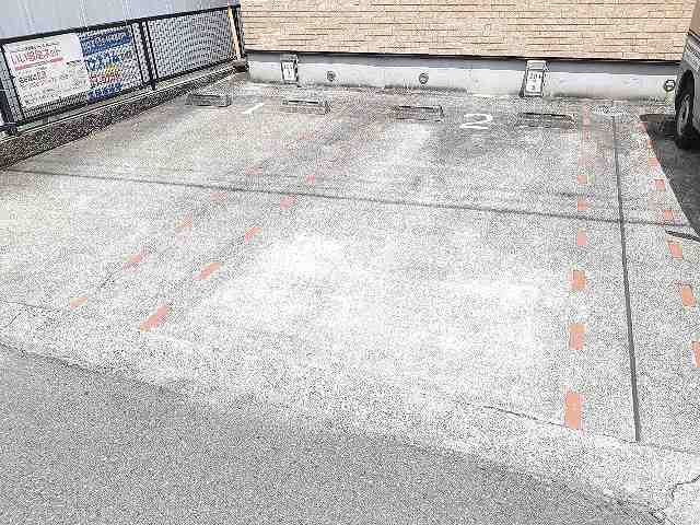 2/10 駐車場