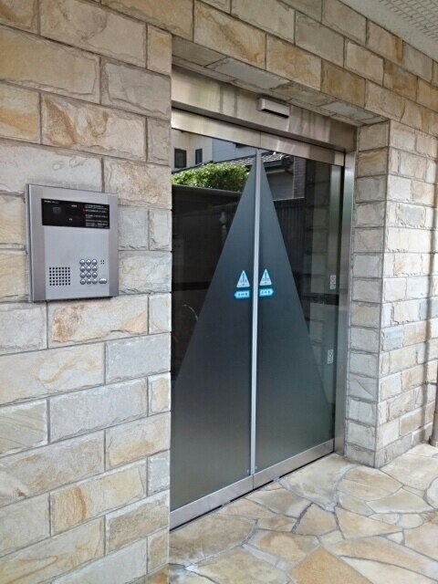 14/22 エントランス