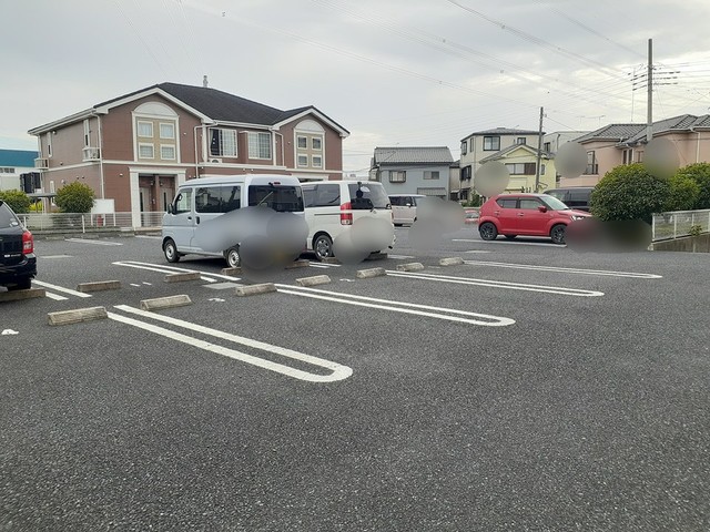 2/6 駐車場