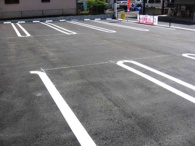 13/19 駐車場