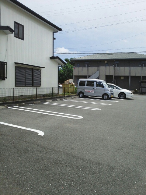 18/24 駐車場
