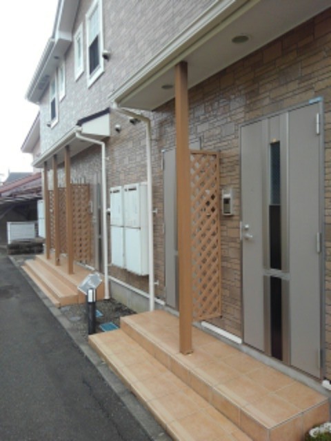 14/20 エントランス