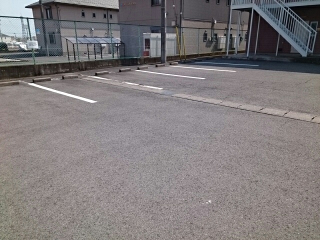 14/20 駐車場