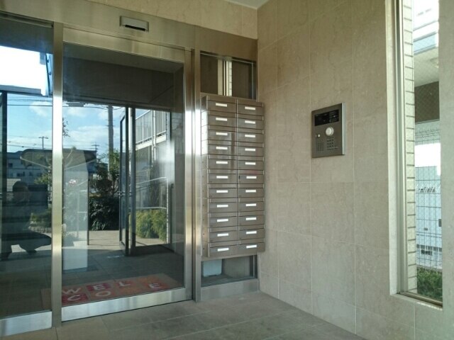 13/20 エントランス