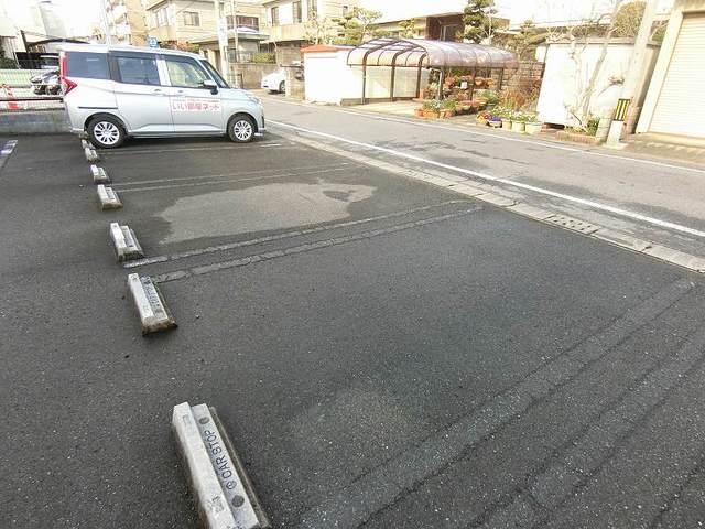 14/20 駐車場