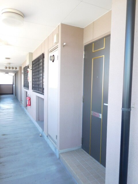 13/20 エントランス