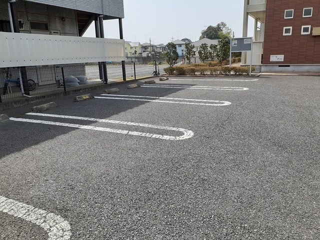 14/22 駐車場