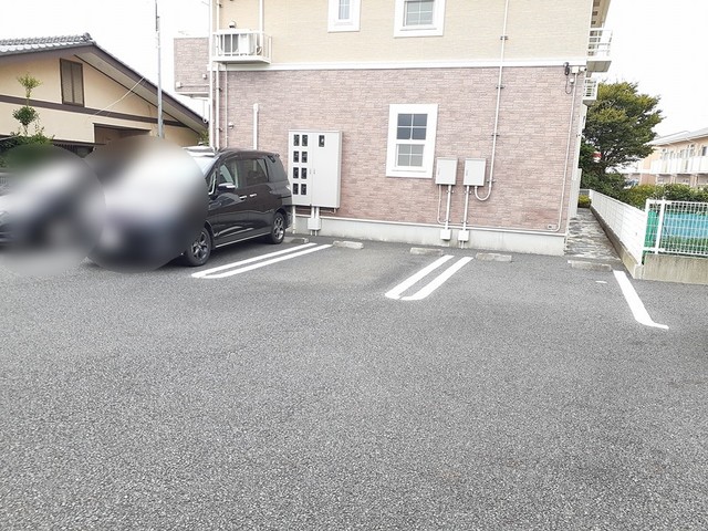 14/20 駐車場