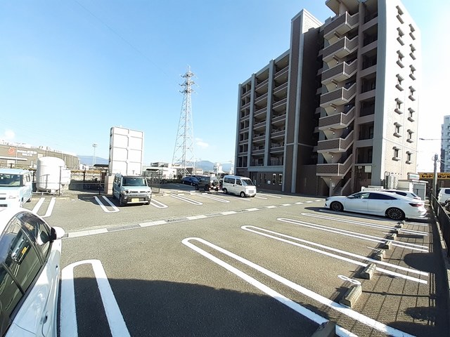 14/20 駐車場