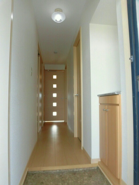 5/18 玄関
