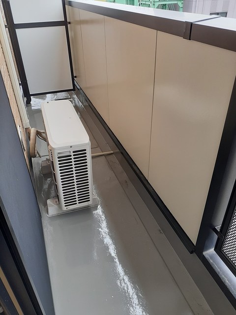 20/28 バルコニー