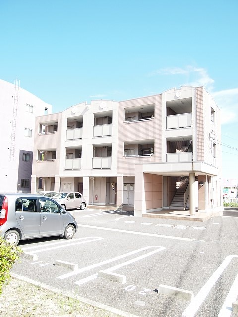 2/7 駐車場