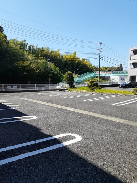 14/19 駐車場