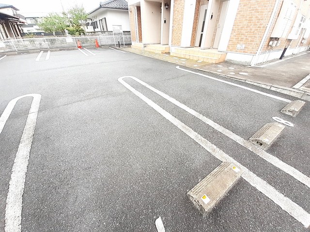 14/20 駐車場