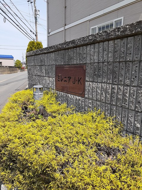 13/22 エントランス