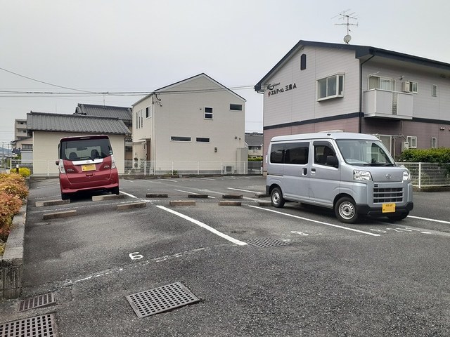 14/20 駐車場
