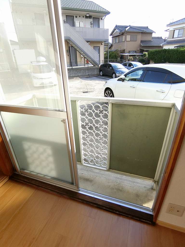 13/23 バルコニー