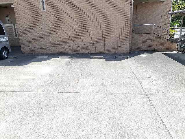 2/10 駐車場
