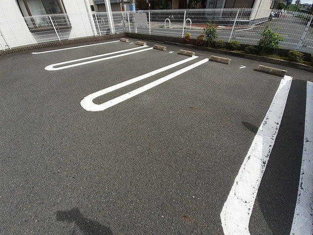 14/20 駐車場