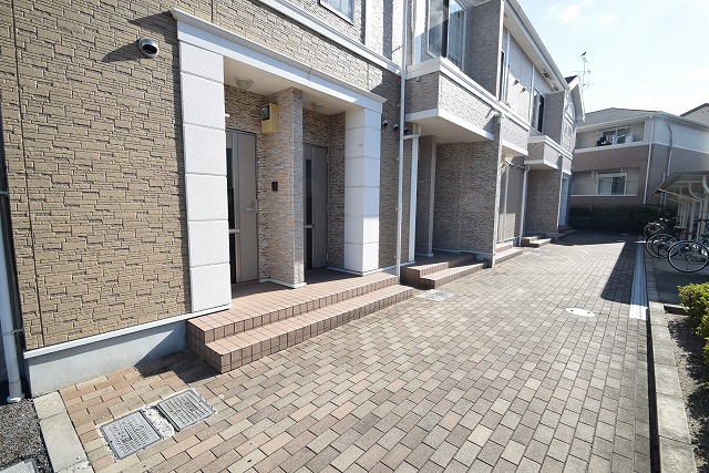 13/20 エントランス