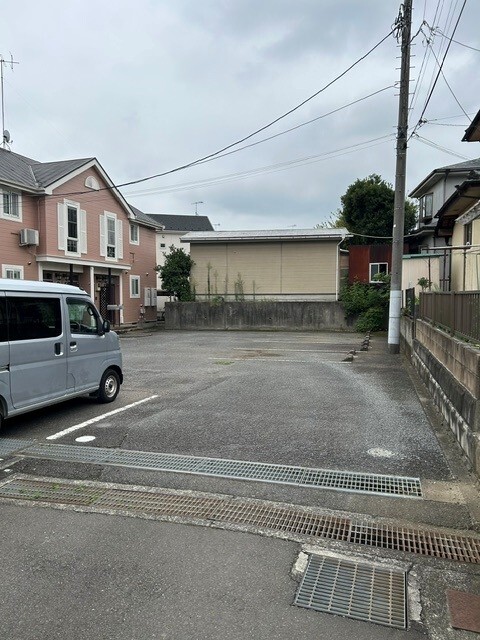 13/20 駐車場