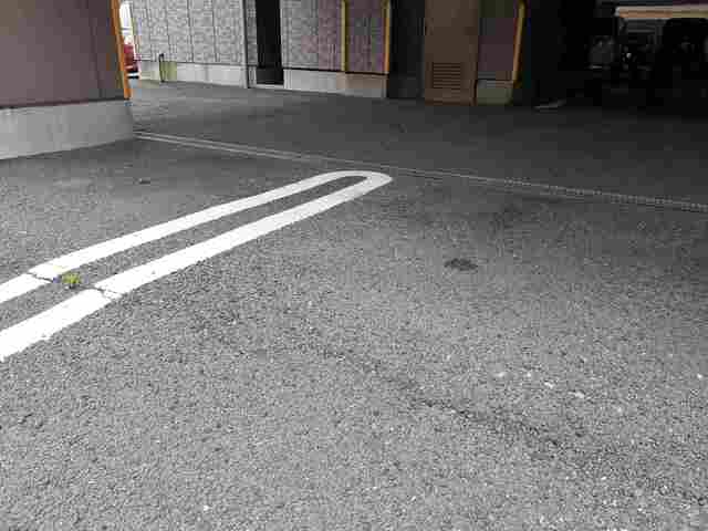 14/25 駐車場