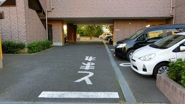 14/22 駐車場