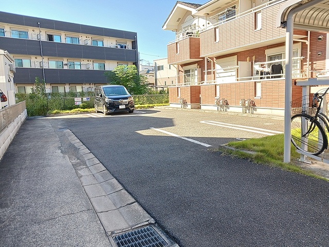 2/8 駐車場