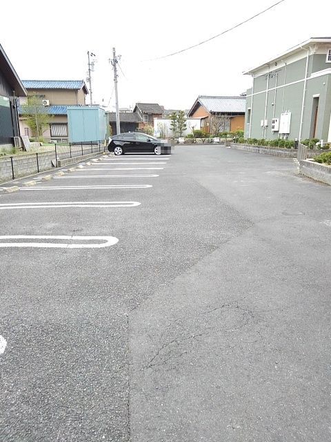 14/22 駐車場