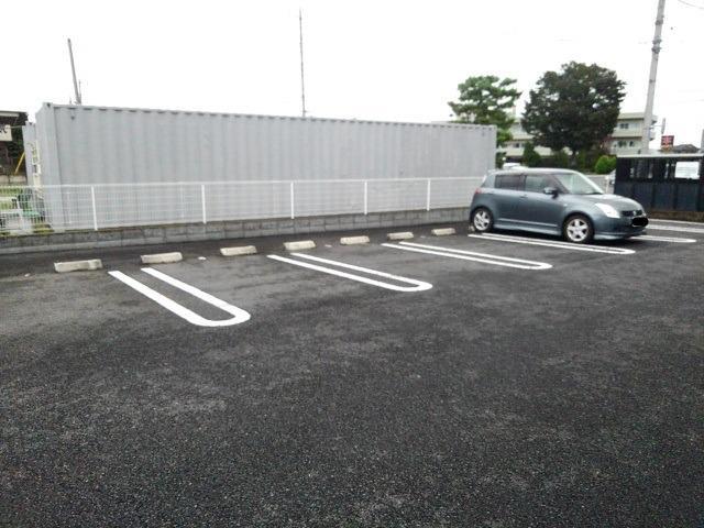 14/20 駐車場