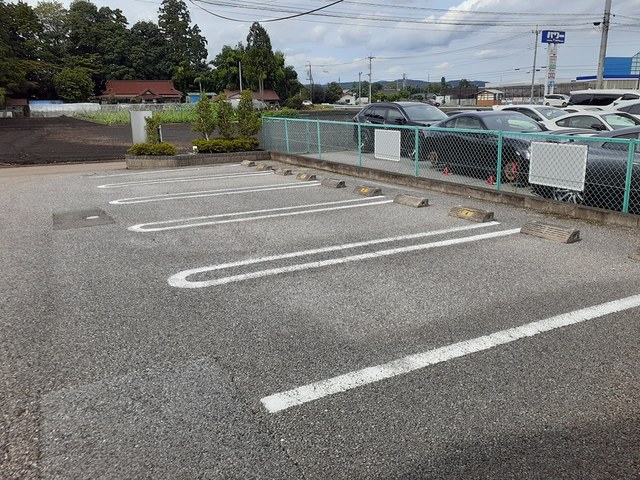 14/22 駐車場