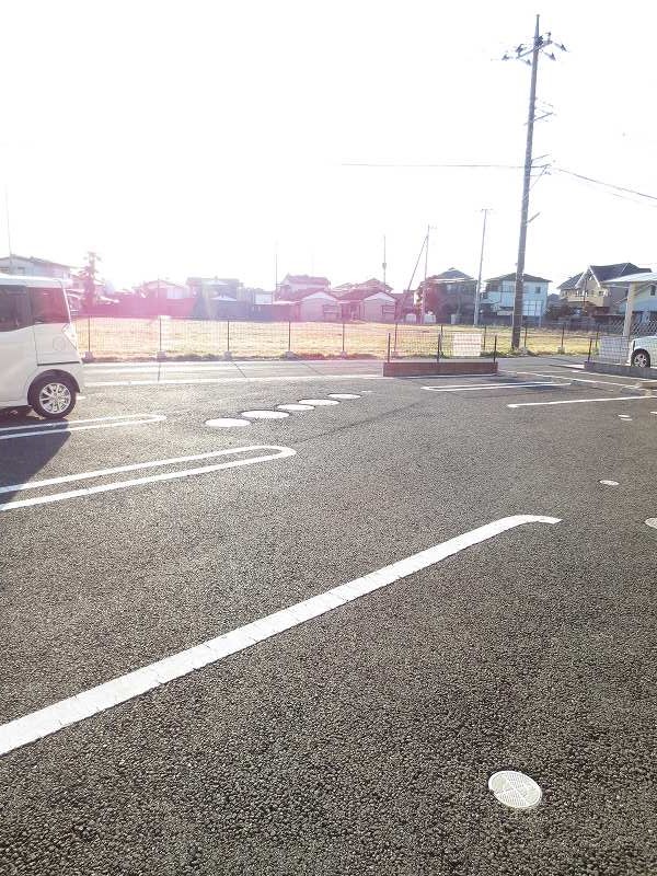 25/30 駐車場