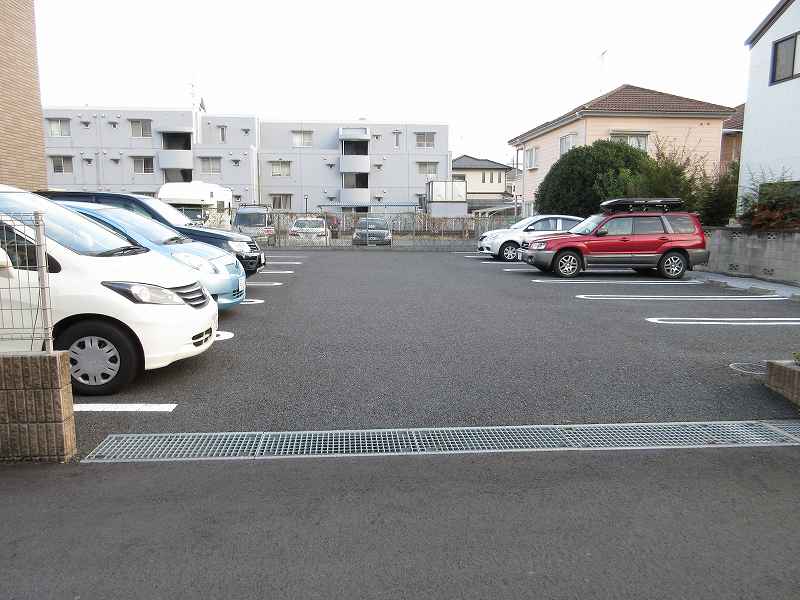 14/20 駐車場