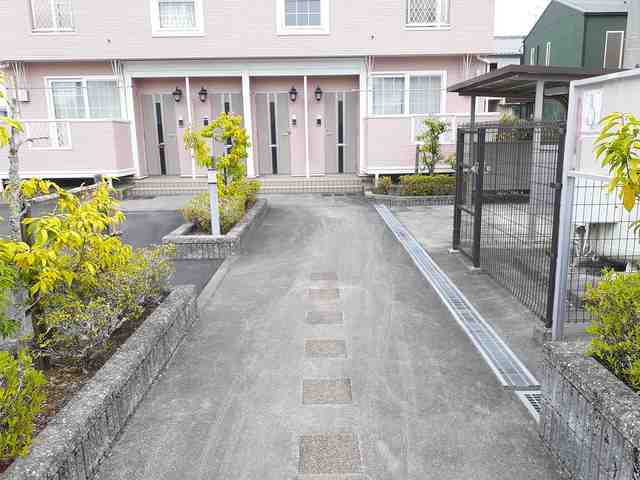 14/20 エントランス